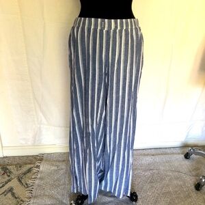 Cloth & Stone Wide-leg linen blend blue and white striped pants size M